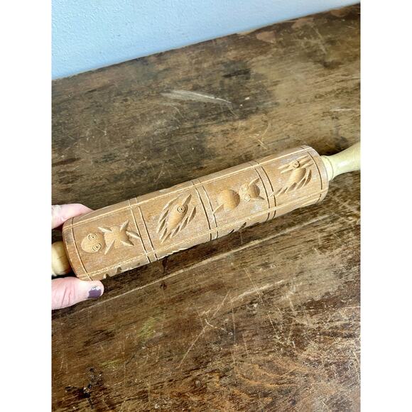 Vintage Springerle Carved Wooden Rolling Pin | Scandinavian Shortbread Cookies - Picture 4 of 8